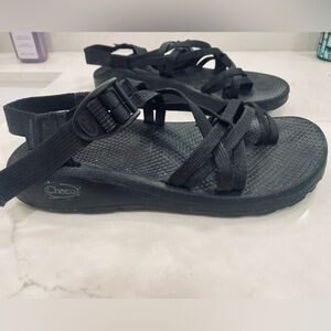 Women’s Chaco Classic Black Sandals 8 Wide
